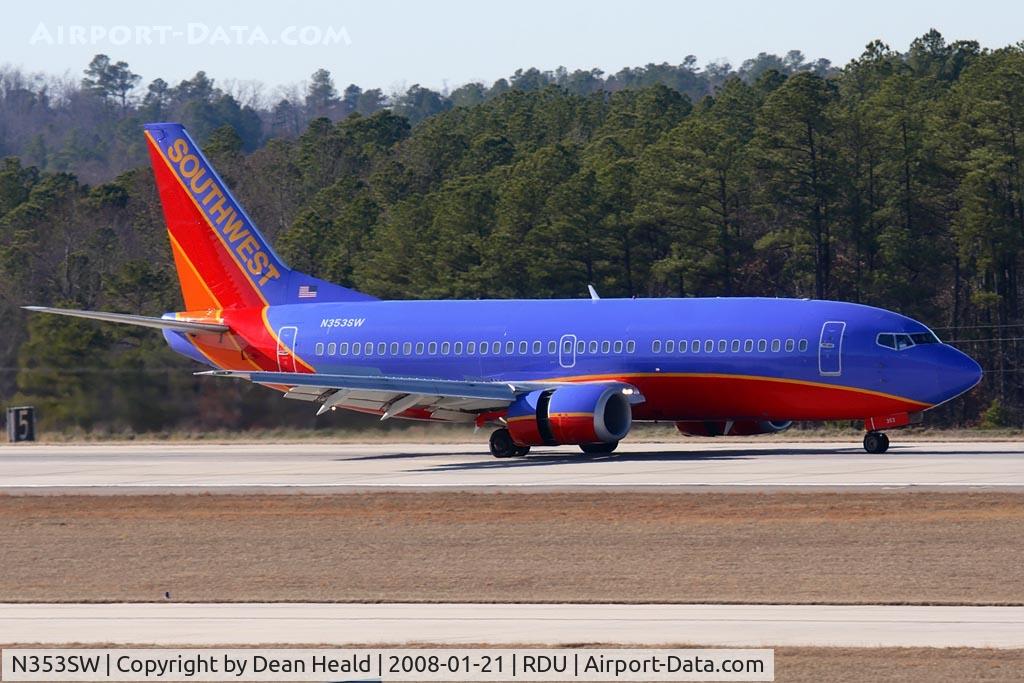 N353SW, 1990 Boeing 737-3H4 C/N 24889, Southwest Airlines N353SW (FLT SWA903) from Chicago Midway Int'l (KMDW) rolling out on RWY 5L after landing.