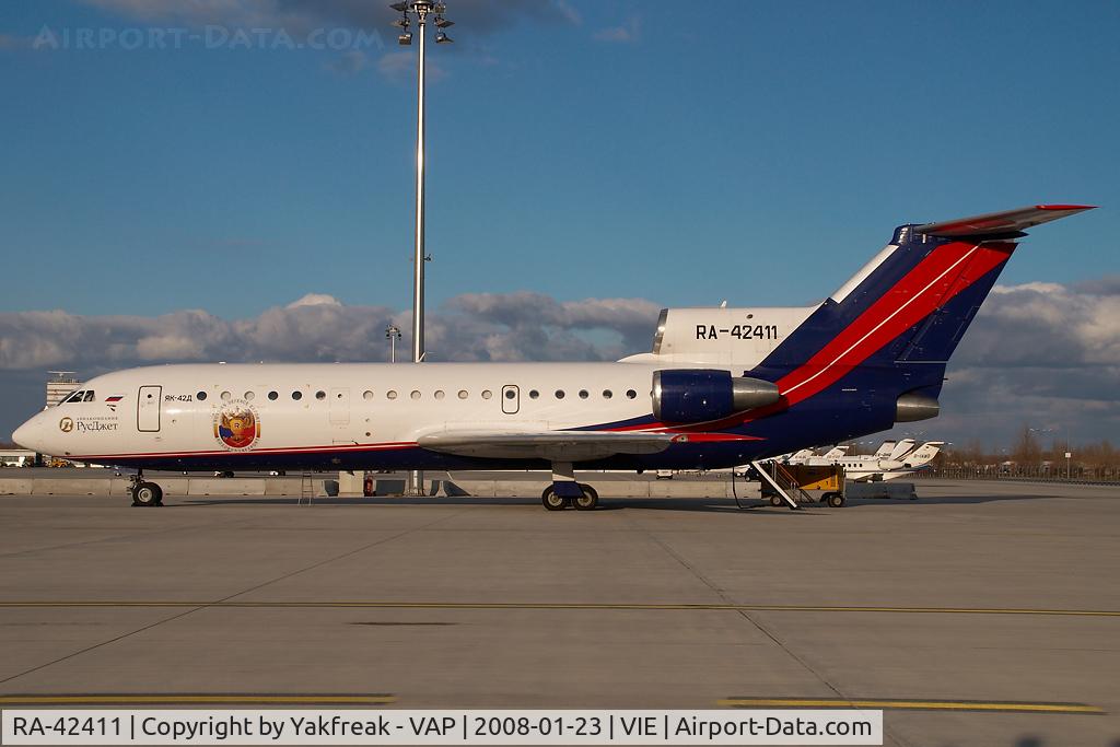 RA-42411, 1992 Yakovlev Yak-42D C/N 4520421219043, Rusjet Yakovlev 42