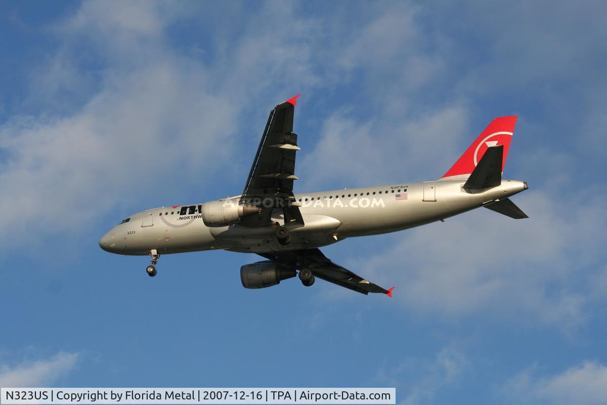 N323US, 1992 Airbus A320-211 C/N 272, Northwest