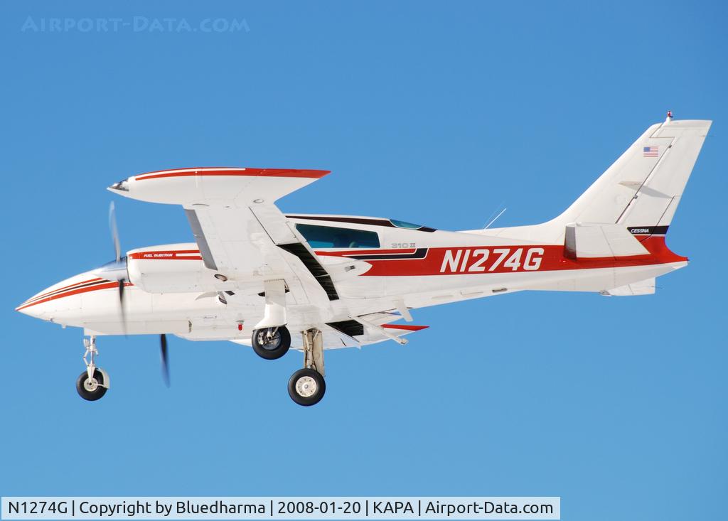 N1274G, 1974 Cessna 310R C/N 310R0001, Approach to 17L