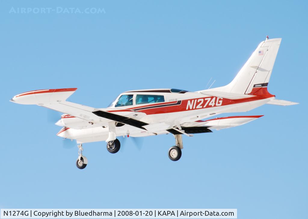 N1274G, 1974 Cessna 310R C/N 310R0001, Approach to 17L