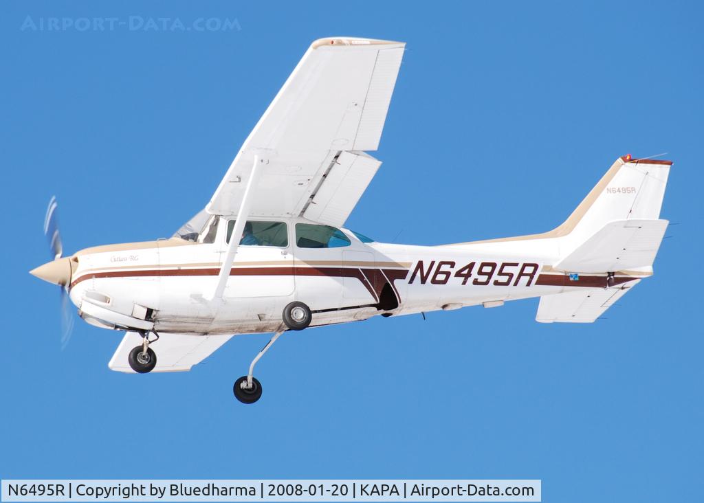 N6495R, Cessna 172RG Cutlass RG C/N 172RG0186, Approach to 17L.