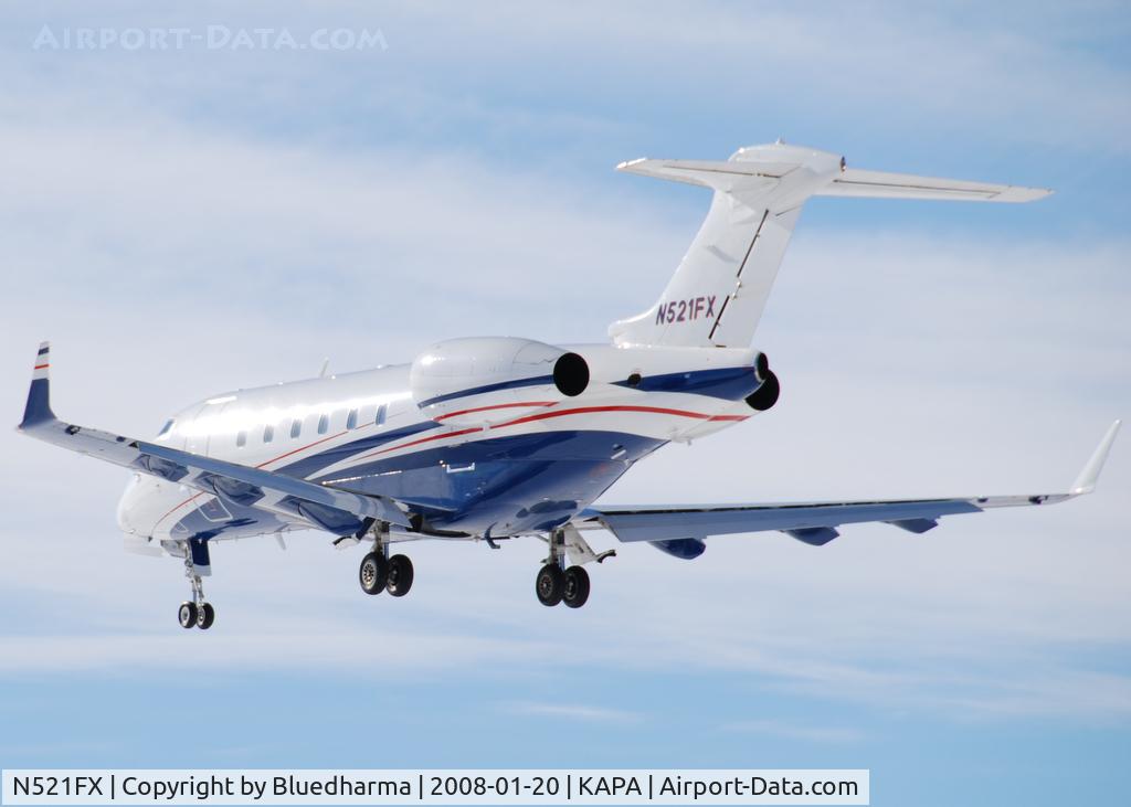 N521FX, 2005 Bombardier Challenger 300 (BD-100-1A10) C/N 20057, Approach to 17L.