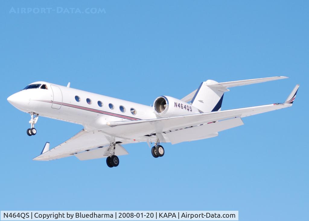 N464QS, 1995 Gulfstream Aerospace G-IV C/N 1264, Approach to 17L.
