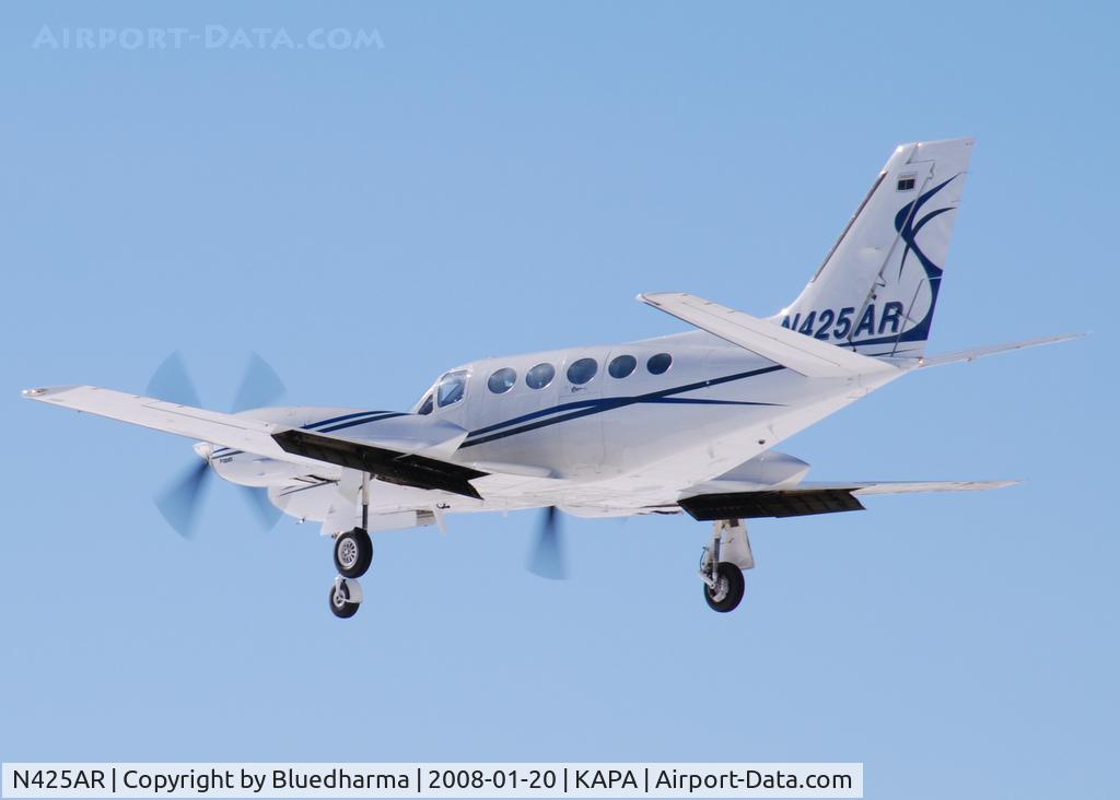 N425AR, 1981 Cessna 425 Conquest I C/N 425-0065, Approach to 17L.