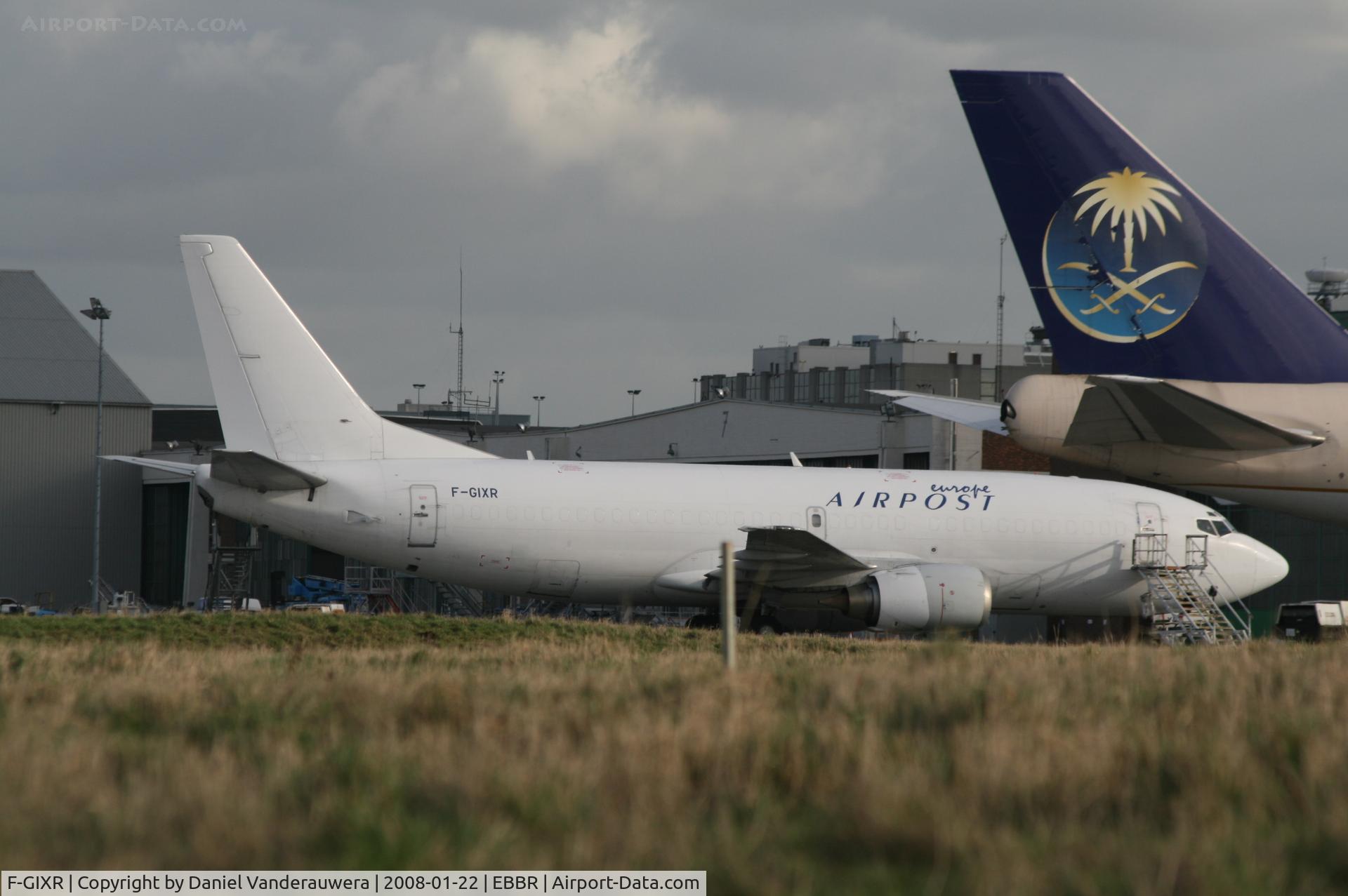 F-GIXR, 1992 Boeing 737-3H6 C/N 27125, parked on apron