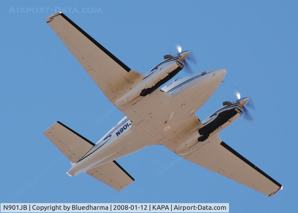 N901JB, 1982 Beech C90 King Air C/N LJ-1030, Flyover  number looks like N901J8