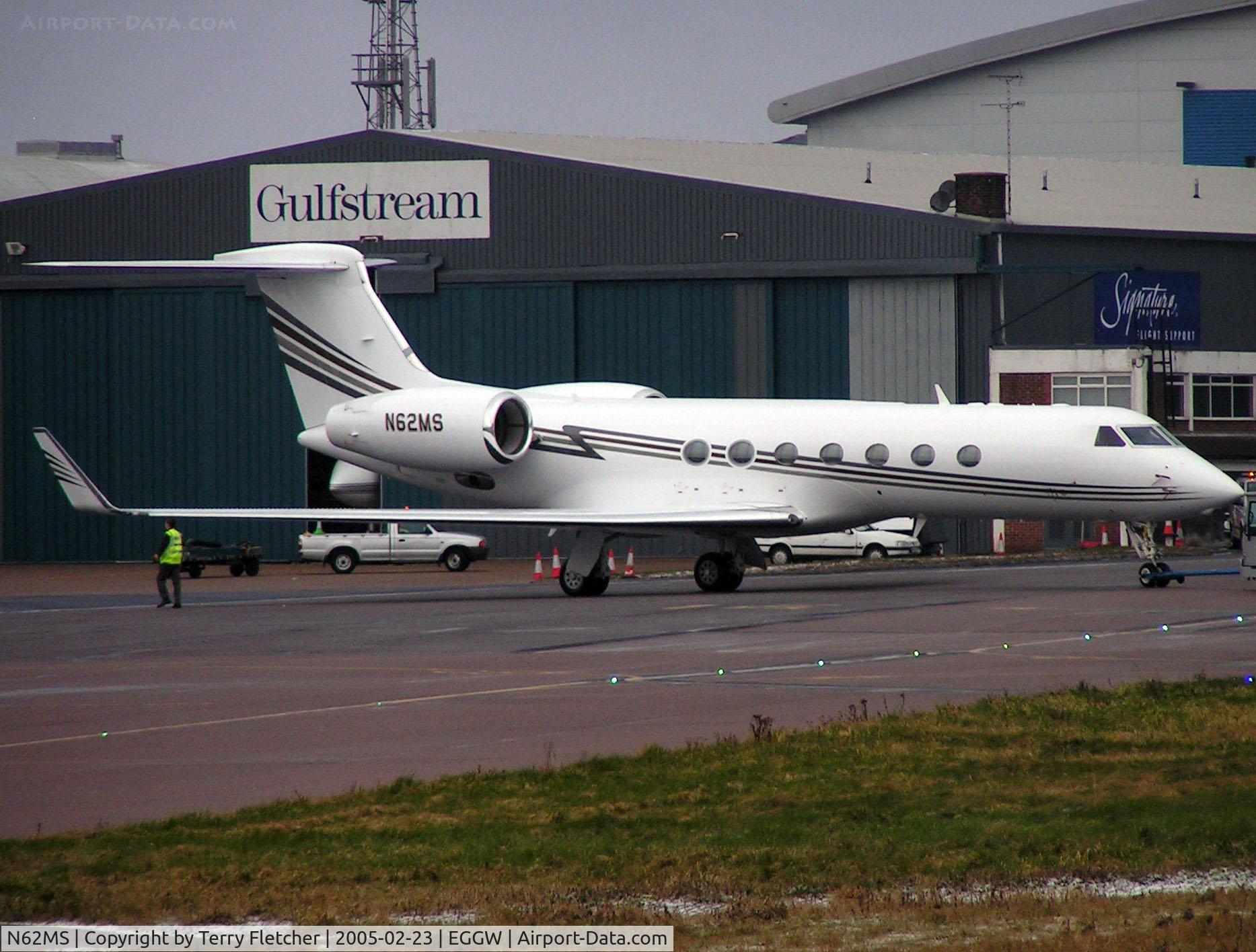 N62MS, 2003 Gulfstream Aerospace GV-SP (G550) C/N 5017, Gulfstream V at Luton in 2005