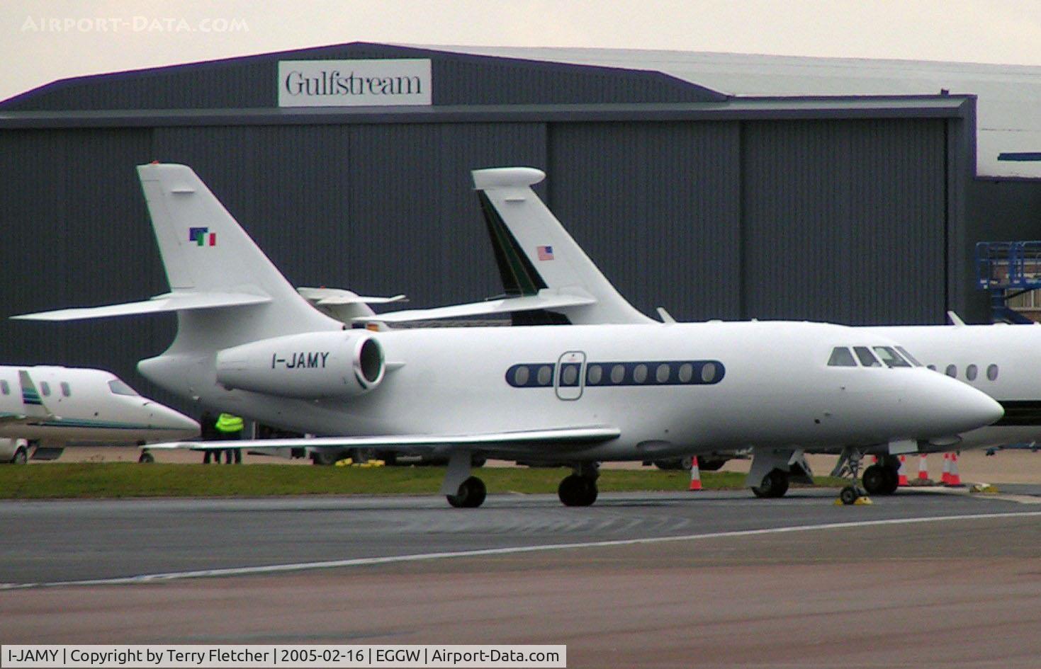 I-JAMY, Dassault Falcon 2000 C/N 54, Italian Falcon 2000 at Luton in February 2005