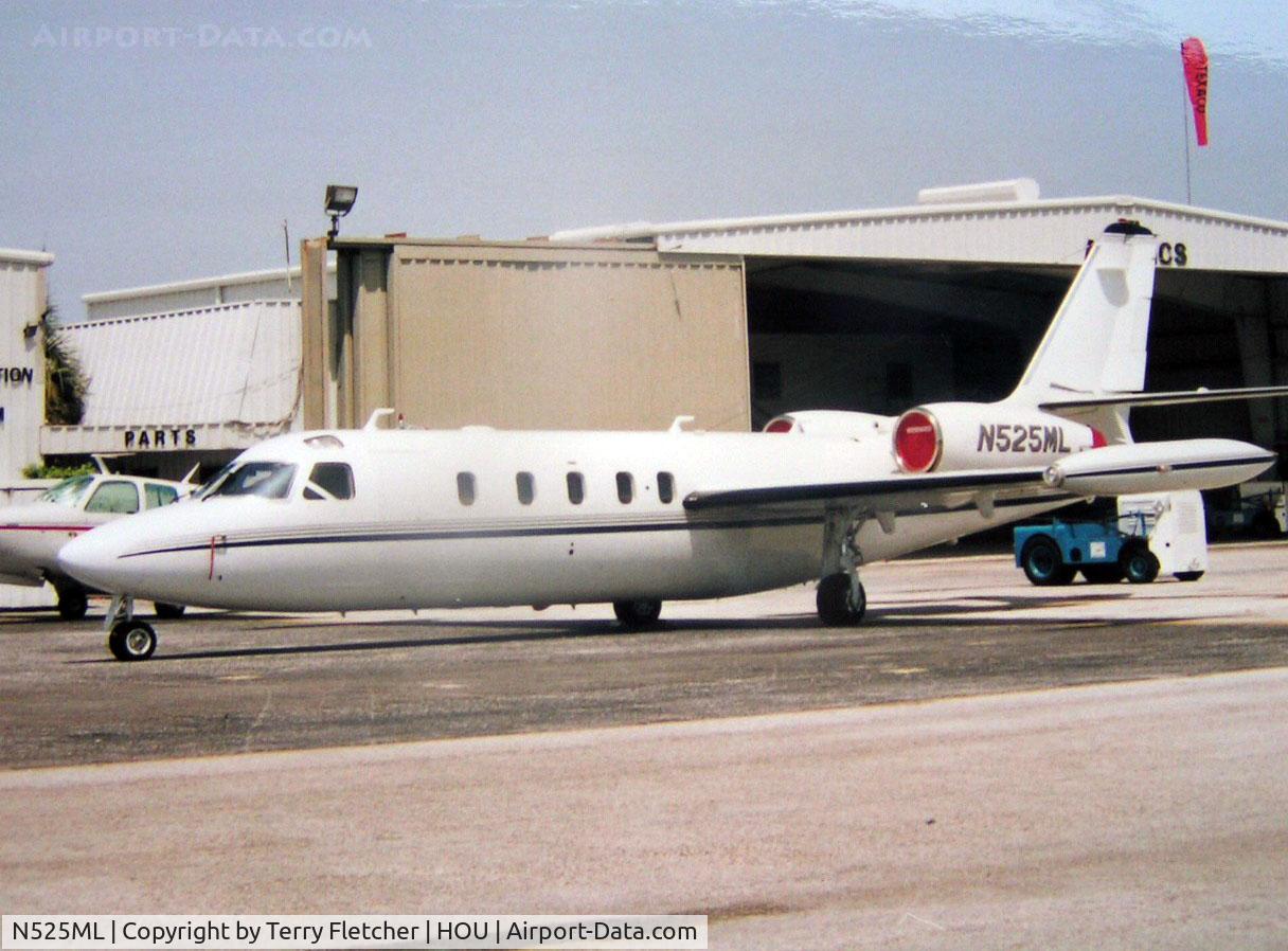 N525ML, 2000 Cessna 525 C/N 525-0402, This registration was previously worn by a Westwind - pictured here at Houston Hobby in 1992