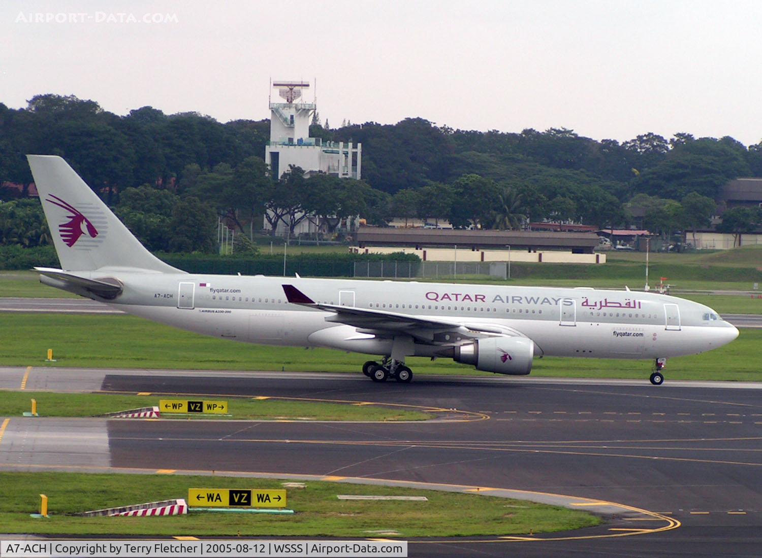 A7-ACH, 2001 Airbus A330-202 C/N 441, Qatar A330 lands at Singapore Changi