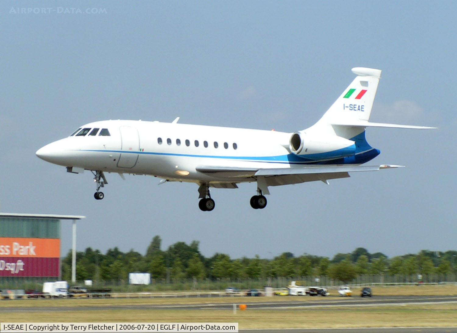 I-SEAE, 2003 Dassault Falcon 2000 C/N 200, Italian Falcon 2000 arrives  at 2006 Farnborough Air Show