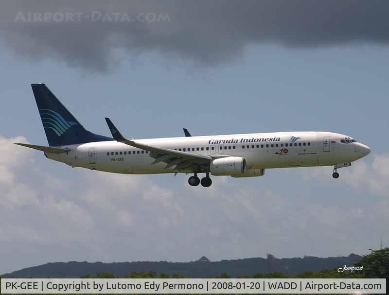 PK-GEE, 2002 Boeing 737-8CX C/N 32361, wadd