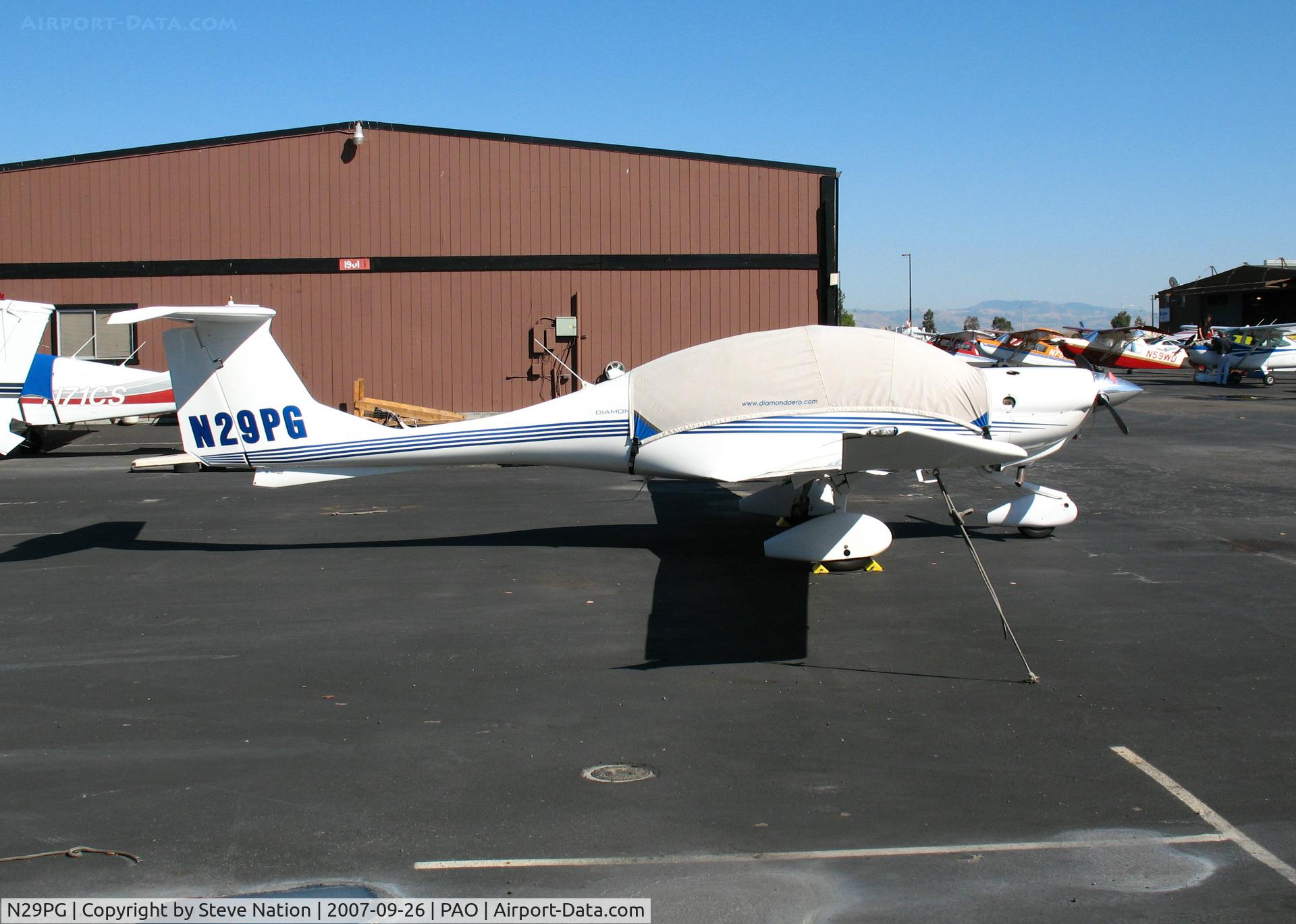 N29PG, 2003 Diamond DA-40 Diamond Star C/N 40.341, 2003 Diamond Aircraft Ind Inc DA 40 @ Palo Alto, CA
