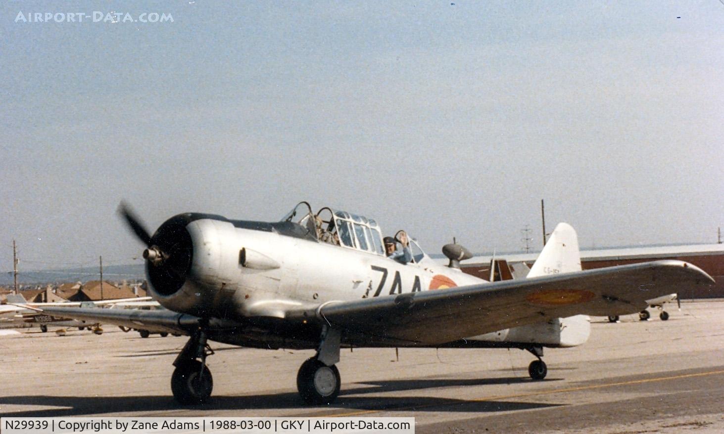 N29939, 1943 North American AT-6D C/N 49-3034, At Arlington Municipal