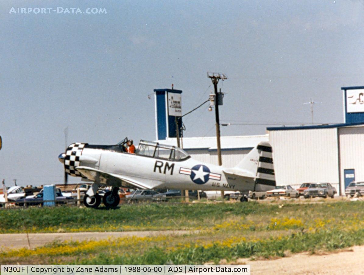 N30JF, 1958 North American SNJ-5 Texan C/N 44009, At Addison Airport, Dallas, TX