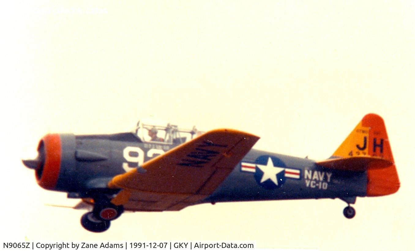 N9065Z, 1959 North American SNJ-5C Texan C/N 88-15836, Departing Arlington for 50th Anniversary Pearl Harbor Day Flyover 1991