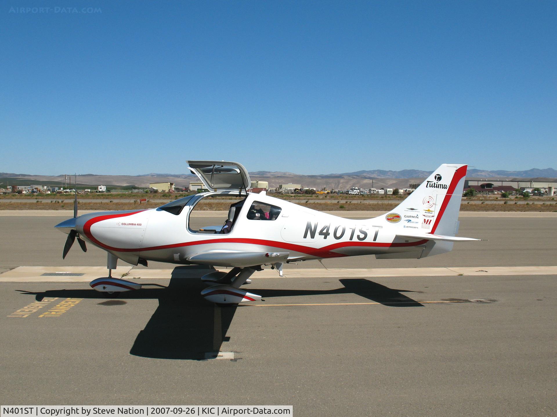 N401ST, 2006 Columbia Aircraft Mfg LC-41-550FG Columbia 400 C/N 41624, Tutima 2006 Columbia Aircraft Mfg 400 on the ramp @ Mesa del Rey (King City) Municipal Airport, CA