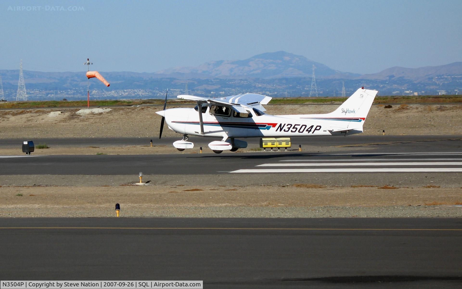N3504P, 2001 Cessna 172R C/N 17281053, 2001 Cessna 172R down safely @ San Carlos Airport, CA