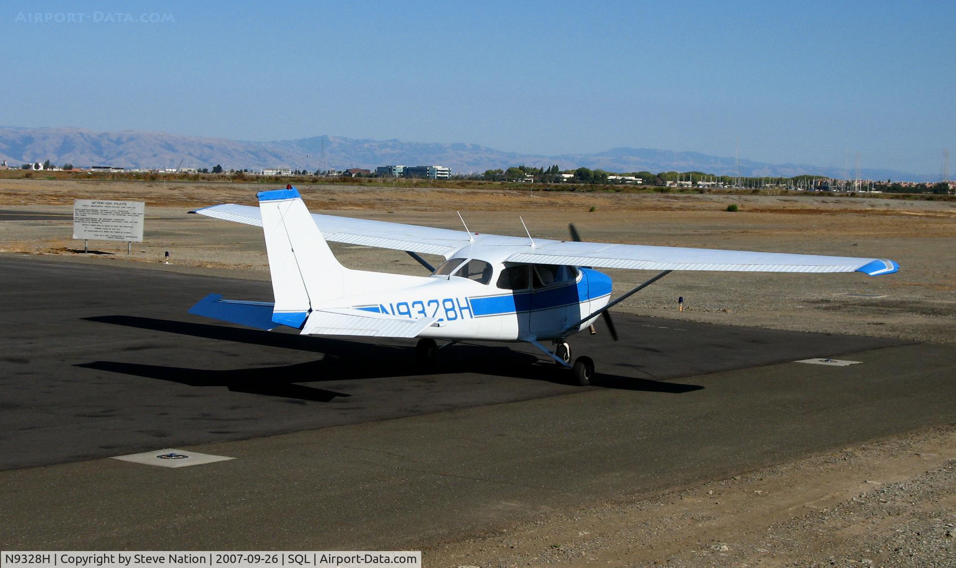 N9328H, 1975 Cessna 172M C/N 17266088, 1975 Cessna 172M holding @ San Carlos Airport, CA