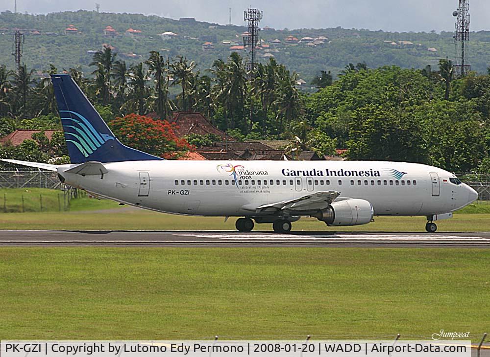 PK-GZI, 1998 Boeing 737-4M0 C/N 29204, Just landed at DPS