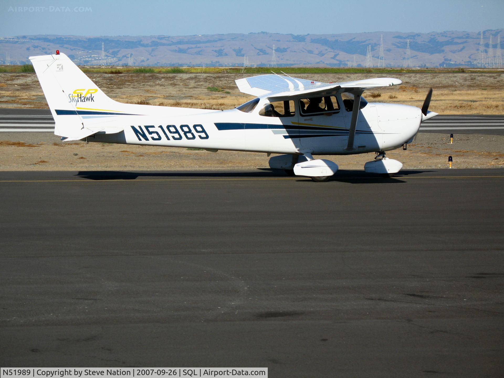 N51989, 2002 Cessna 172S C/N 172S9095, 2002 Cessna 172S taxying @ San Carlos Airport, CA