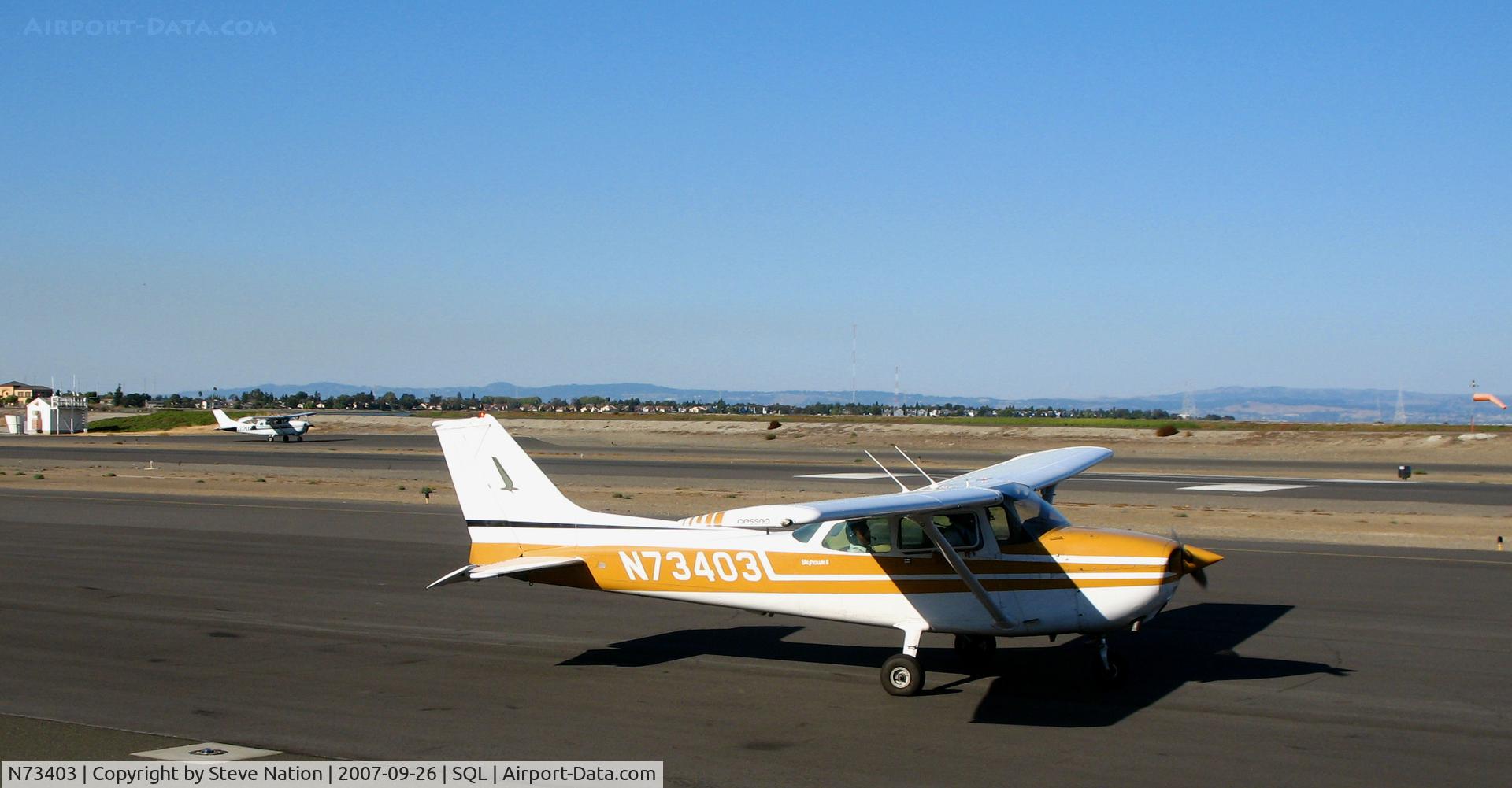 N73403, 1976 Cessna 172M C/N 17267432, 1976 Cessna 172M taxying @ San Carlos Airport, CA
