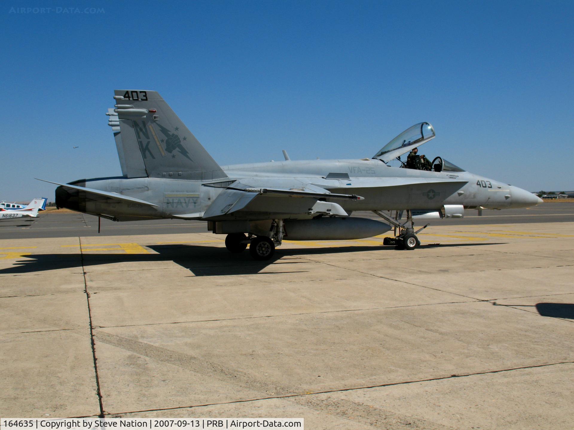164635, 1991 McDonnell Douglas F/A-18C Hornet C/N 1052/C264, VFA-25 Boeing/MDD FA-18C NK-403 USS Ronald Reagan for airshow @ Paso Robles Municipal Airport, CA