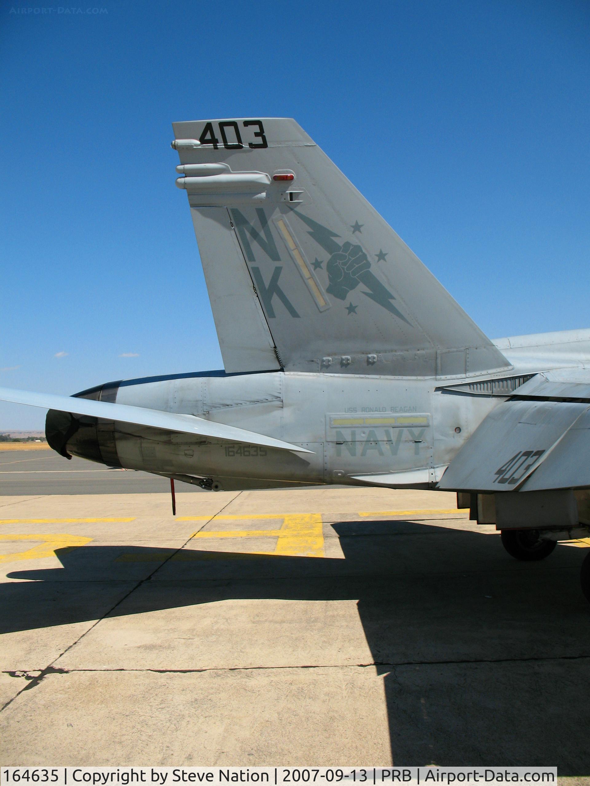 164635, 1991 McDonnell Douglas F/A-18C Hornet C/N 1052/C264, VFA-25 Boeing/MDD FA-18C NK-403 USS Ronald Reagan for airshow @ Paso Robles Municipal Airport, CA