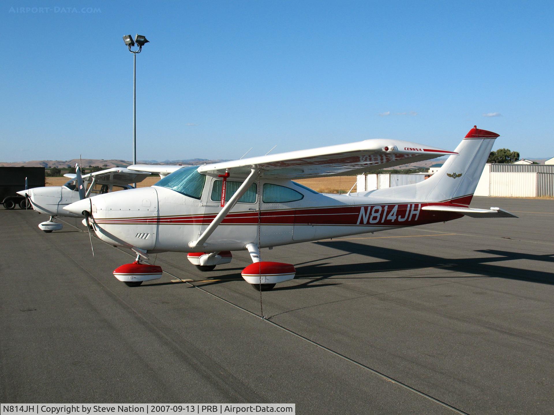 N814JH, 1976 Cessna 182P Skylane C/N 18264821, 1976 Cessna 182P @ Paso Robles Municipal Airport, CA