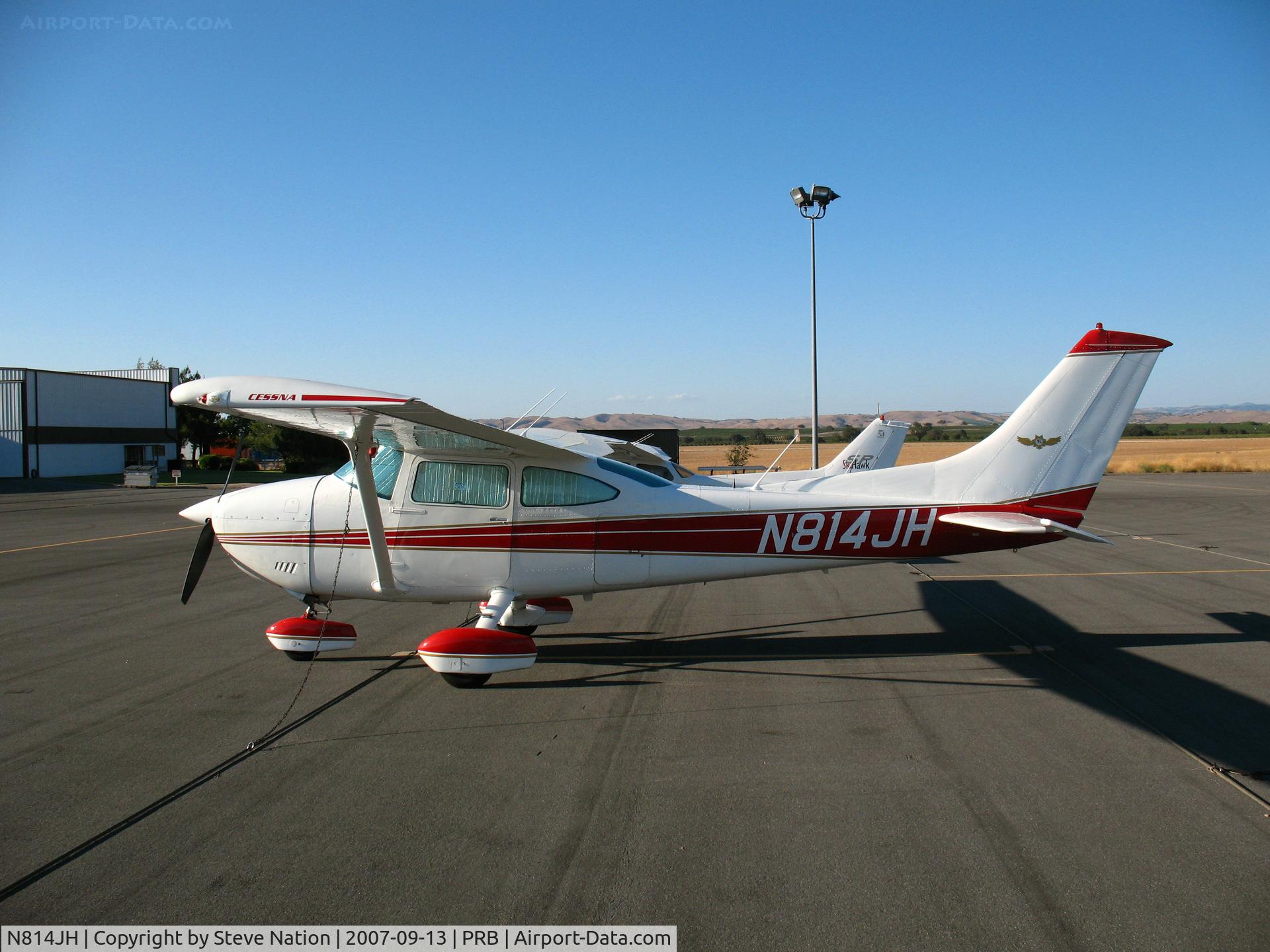 N814JH, 1976 Cessna 182P Skylane C/N 18264821, 1976 Cessna 182P @ Paso Robles Municipal Airport, CA