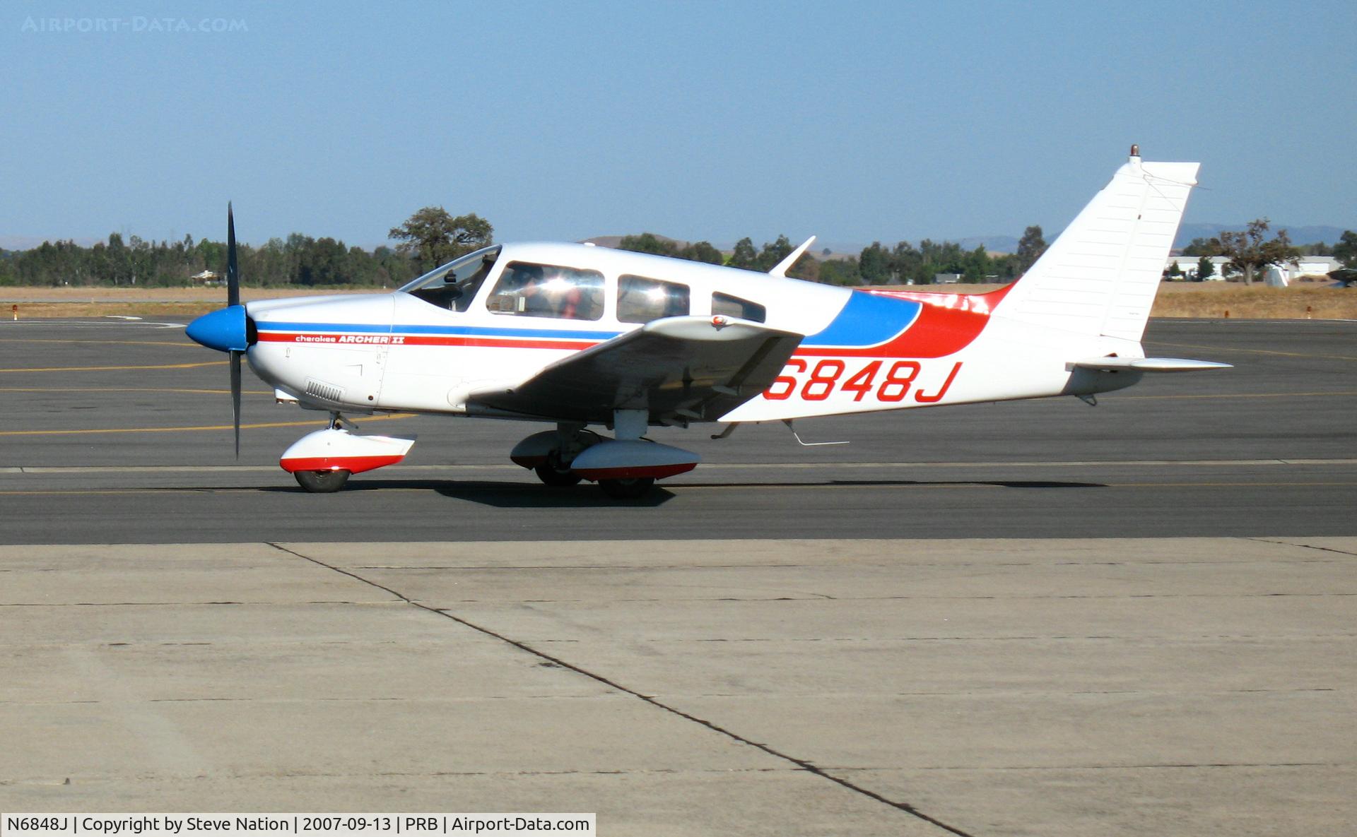 N6848J, 1976 Piper PA-28-181 Archer II C/N 28-7690409, 1976 Piper PA-28-181 taxying to the gas pumps @ Paso Robles Municipal Airport, CA