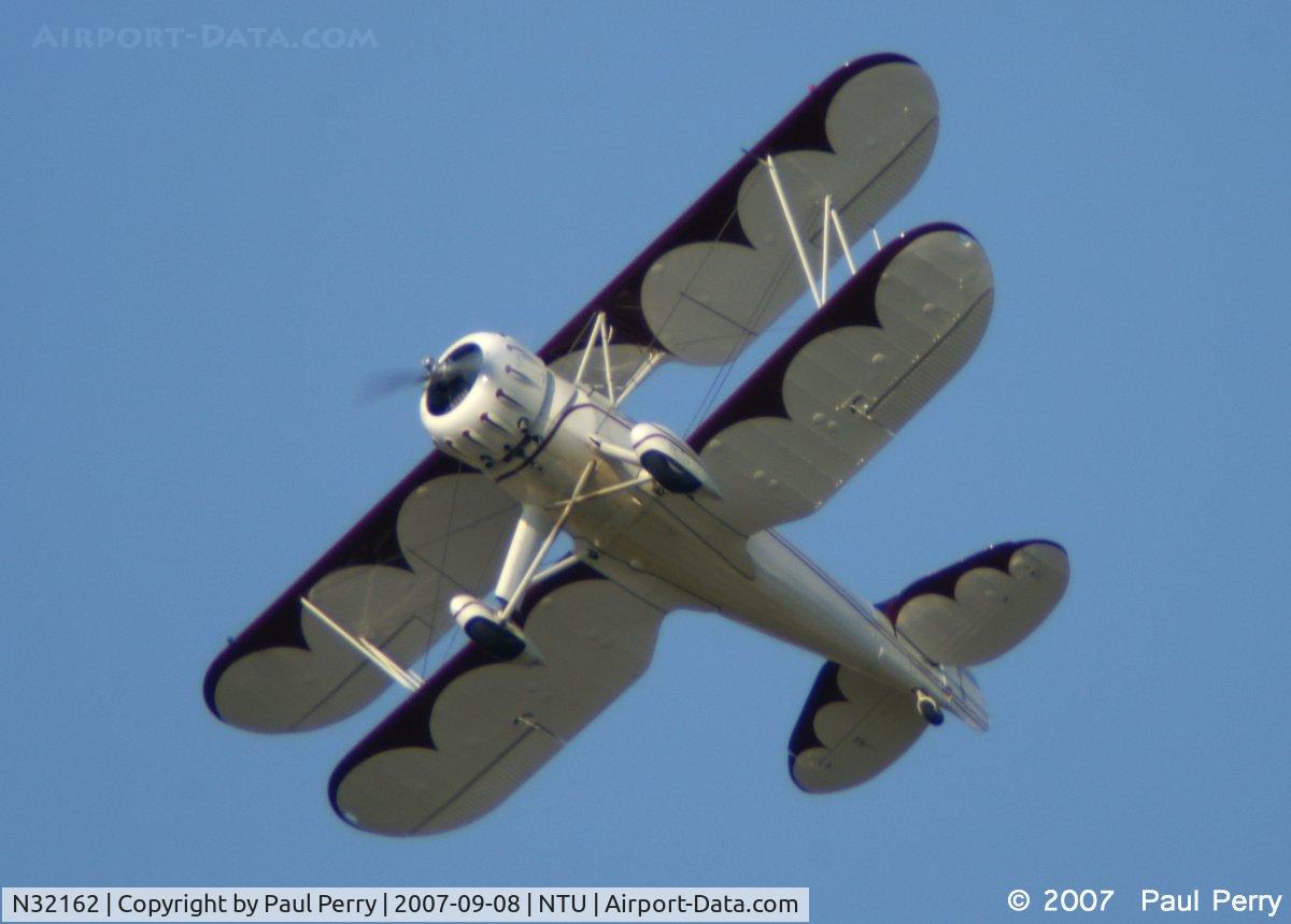 N32162, 1942 Waco UPF-7 C/N 5794, Banking around on her first flight of the day