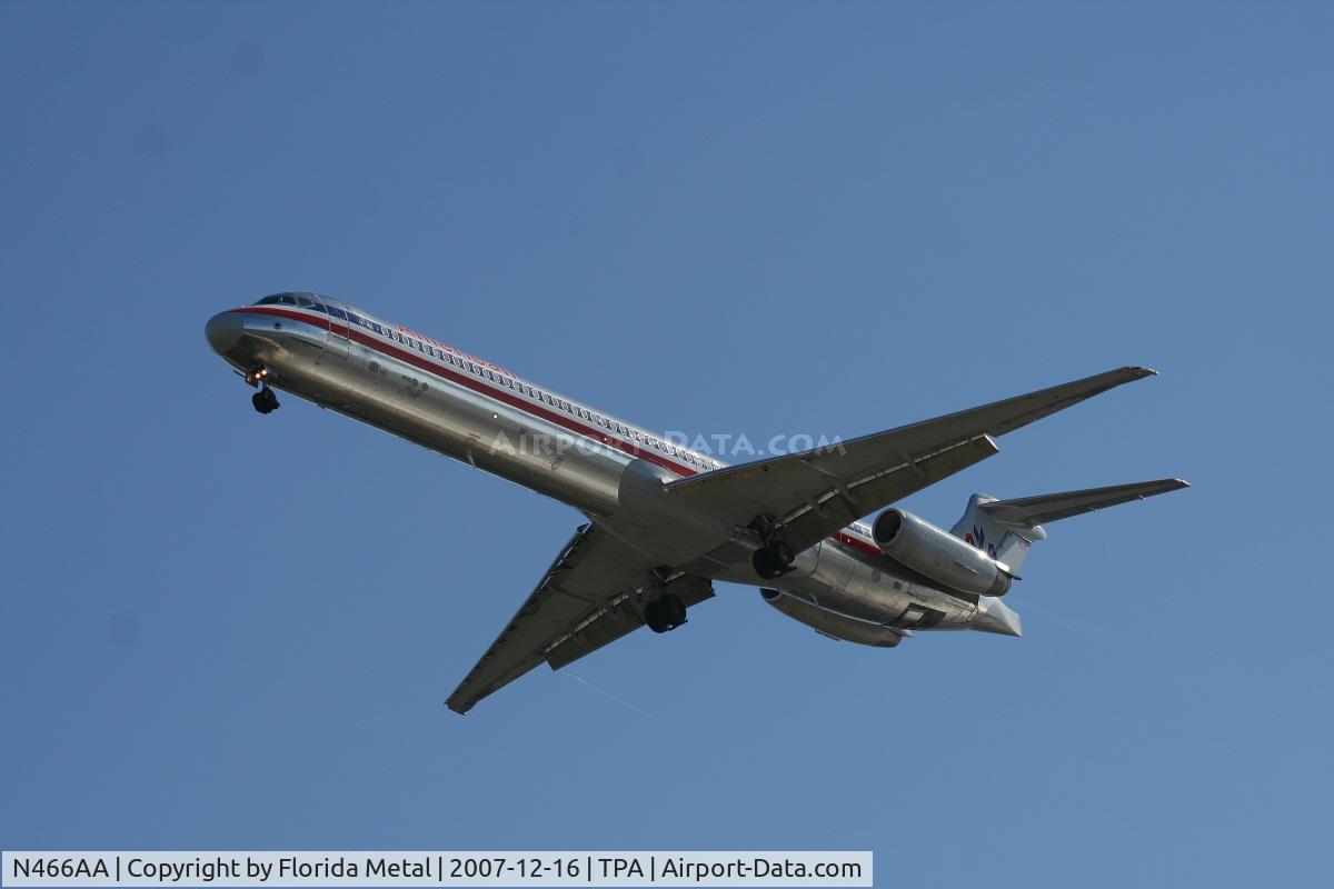 N466AA, 1988 McDonnell Douglas MD-82 (DC-9-82) C/N 49596, American