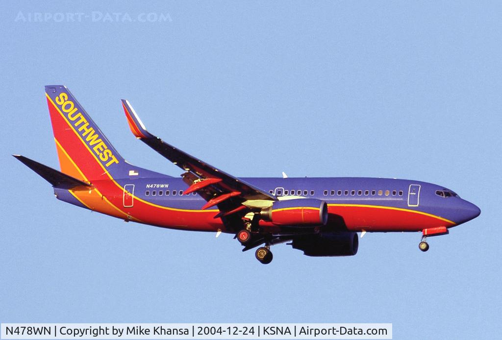 N478WN, 2004 Boeing 737-7H4 C/N 33989, Southwest B737-7H4 on short final.
