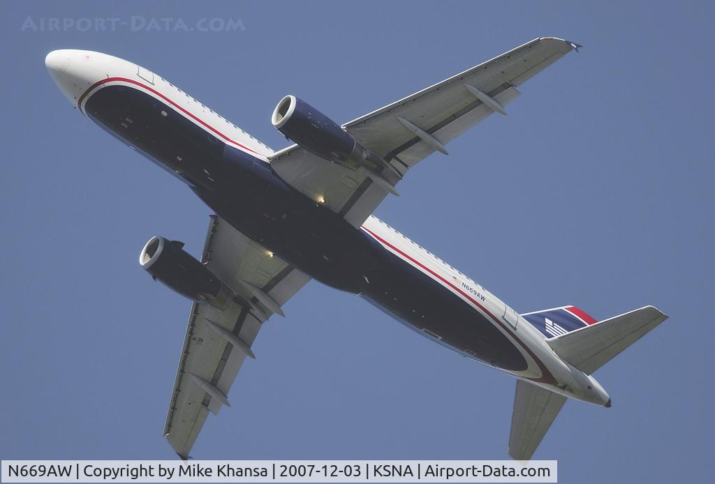 N669AW, 2002 Airbus A320-232 C/N 1792, NWA A31119 climbing up looking pretty.