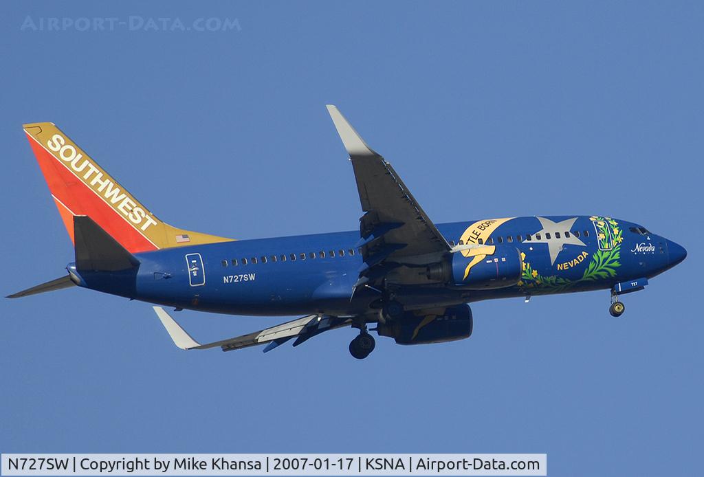 N727SW, 1999 Boeing 737-7H4 C/N 27859, 