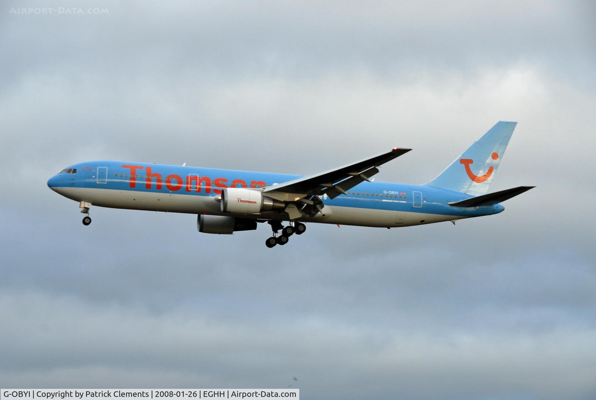 G-OBYI, 2000 Boeing 767-304/ER C/N 29138, FINAL APROACH RUNWAY 26
