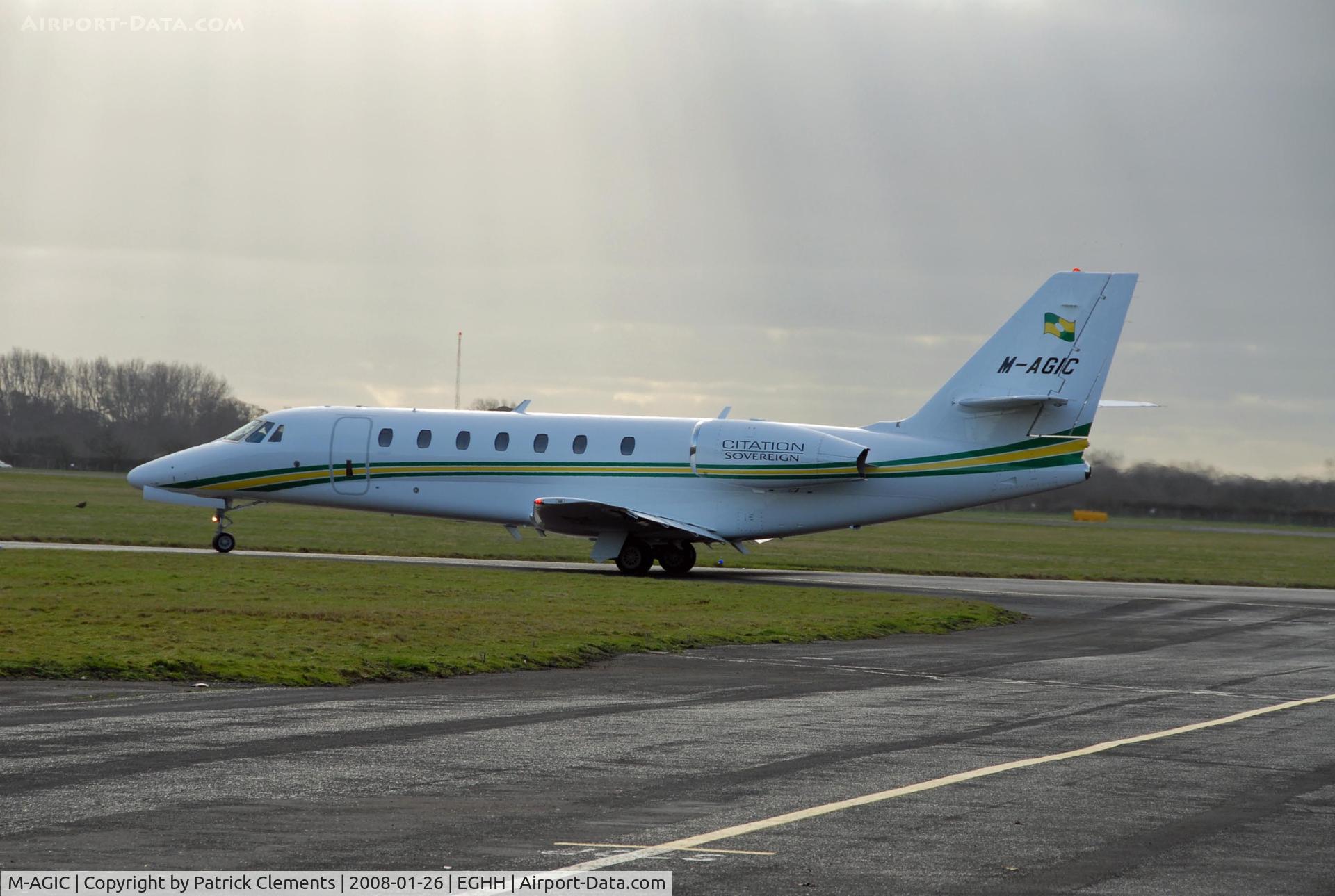 M-AGIC, 2007 Cessna 680 Citation Sovereign C/N 680-0138, TAXIING TO RUNWAY 26