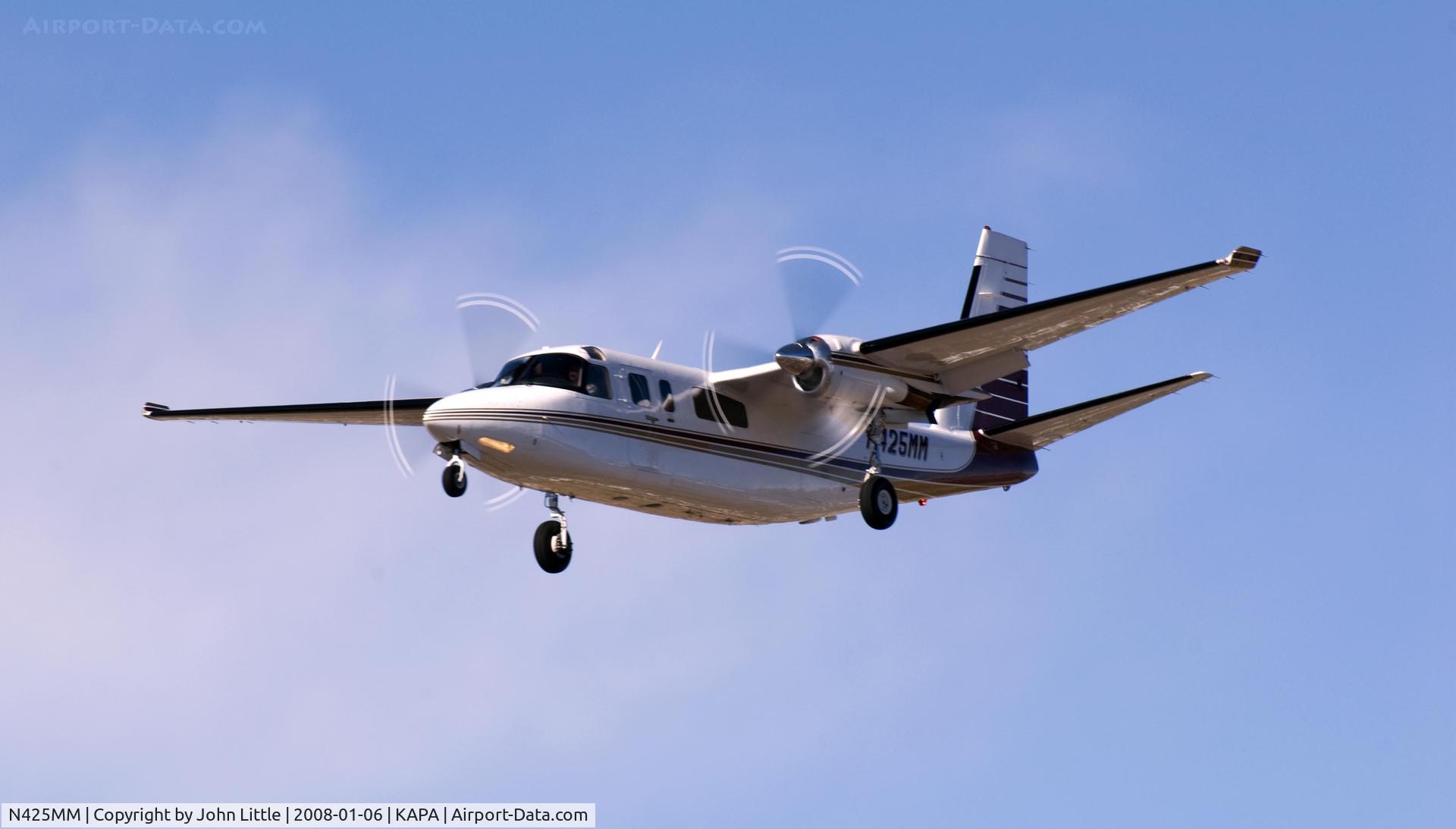 N425MM, 1981 Gulfstream American 690C Jetprop 840 C/N 11699, Approach to 17L