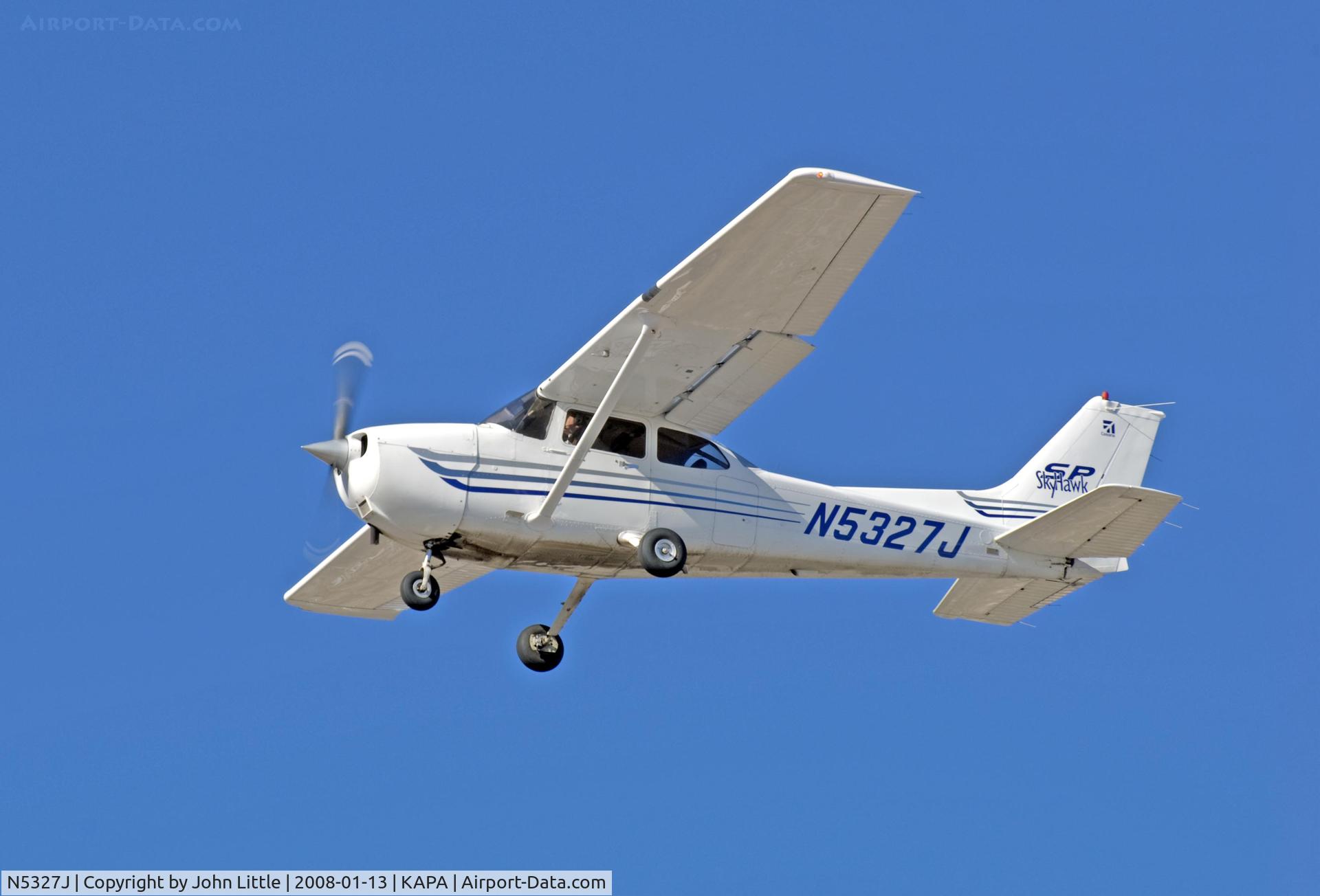 N5327J, 2003 Cessna 172S C/N 172S9356, Approach for Touch and Go 17L