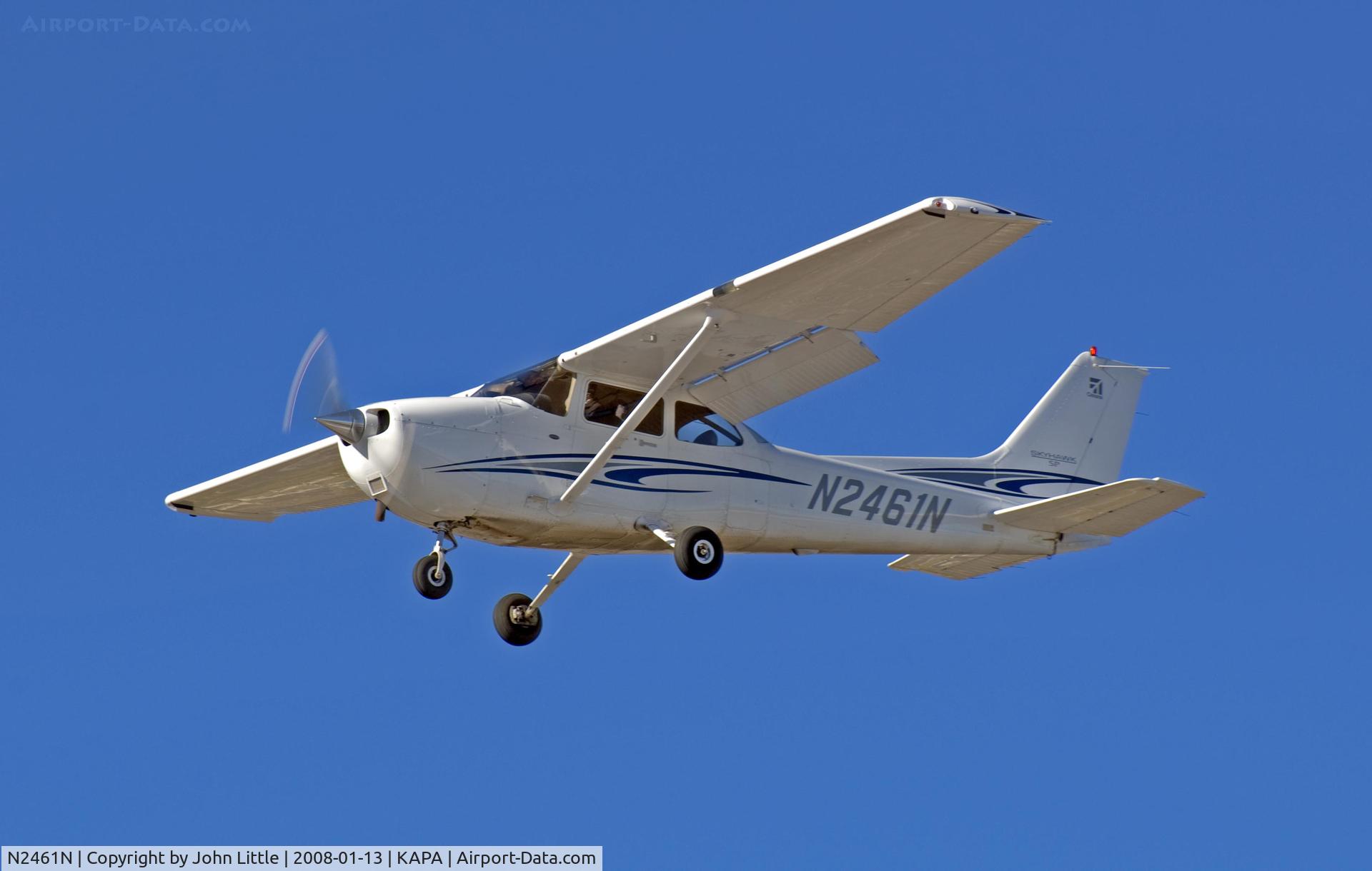 N2461N, 2005 Cessna 172S C/N 172S10043, The sun has moved over quite a bit, and I am having to adjust the camera