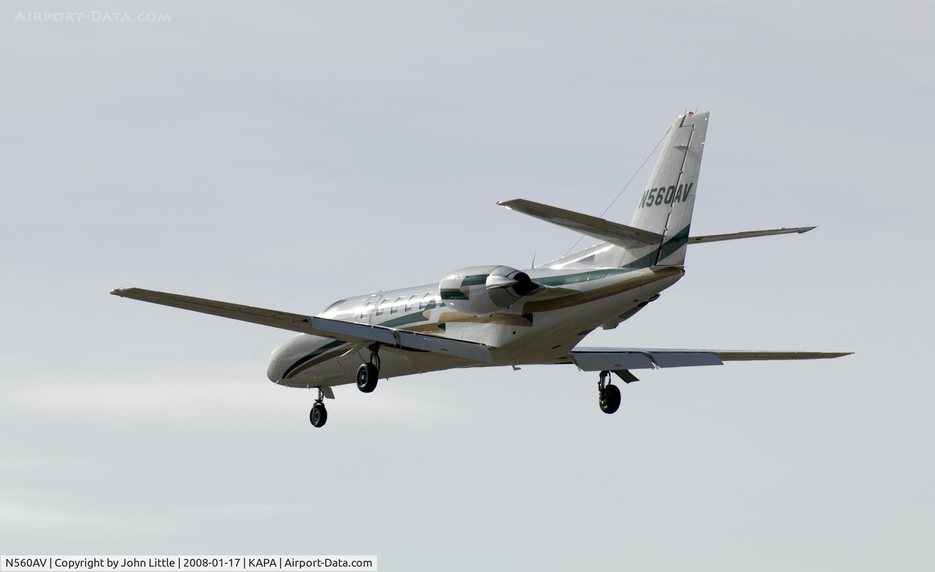 N560AV, 1995 Cessna 560 Citation Ultra C/N 560-0321, Over the numbers to 17L