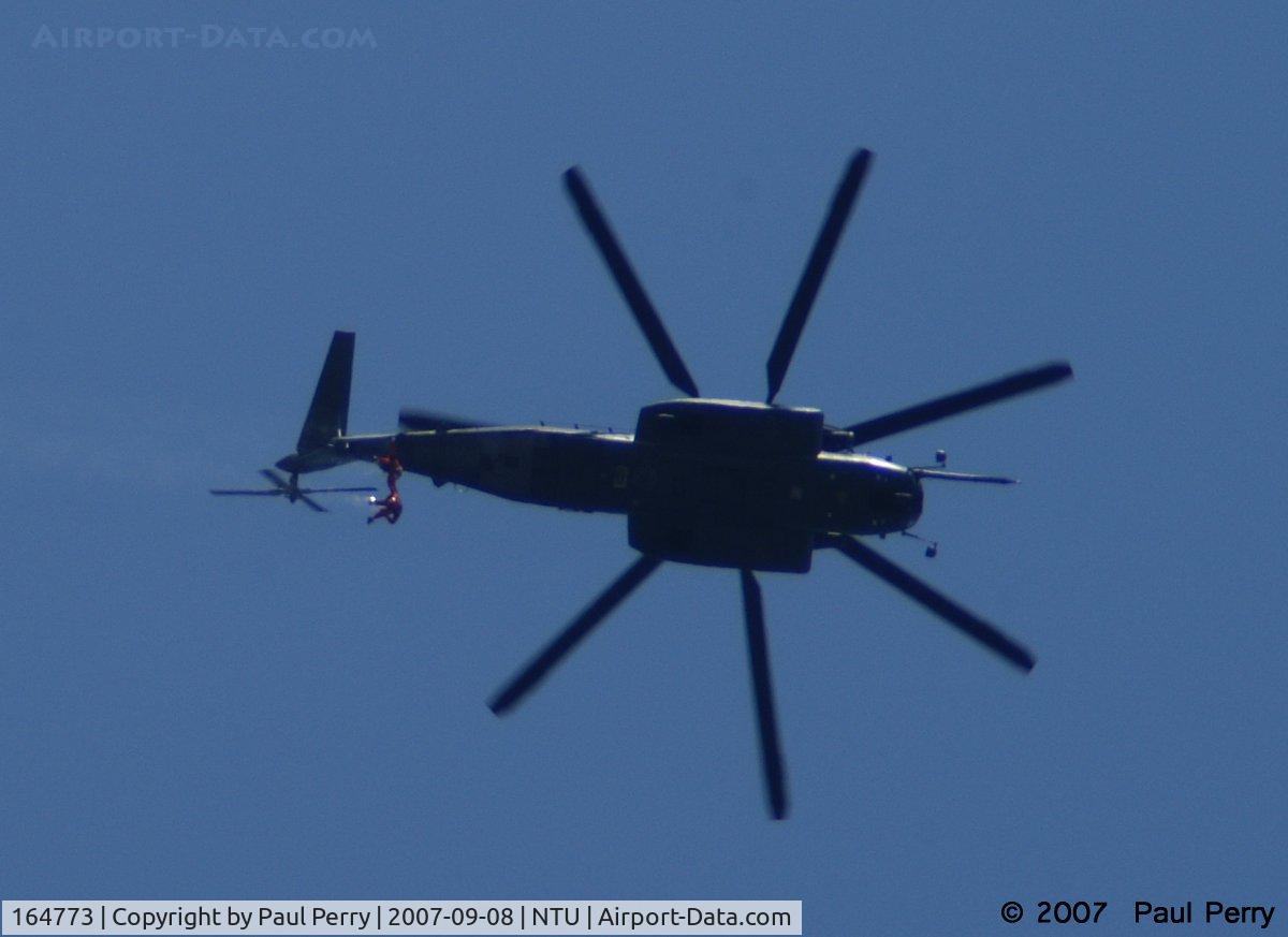164773, Sikorsky MH-53E Sea Dragon C/N 65-616, Jumpers Away!  The British Red Devils haul out of her ramp