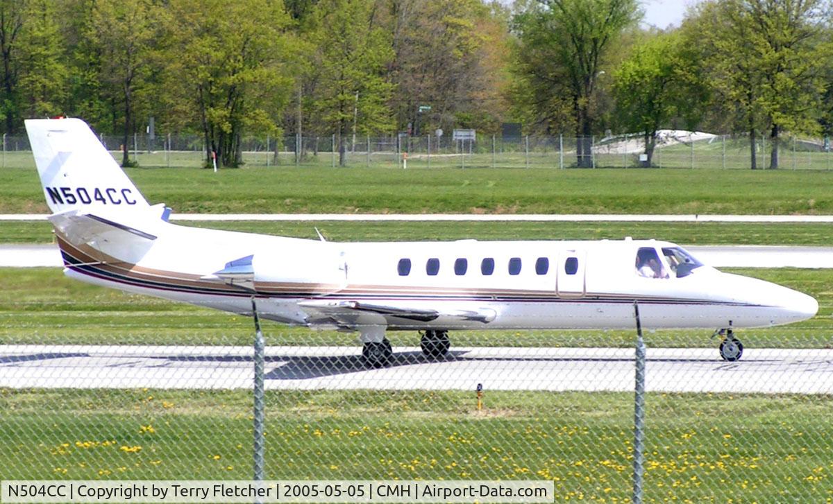 N504CC, 1999 Cessna 560 Citation Ultra C/N 560-0504, Cessna 560 taxies in at Columbus Ohio