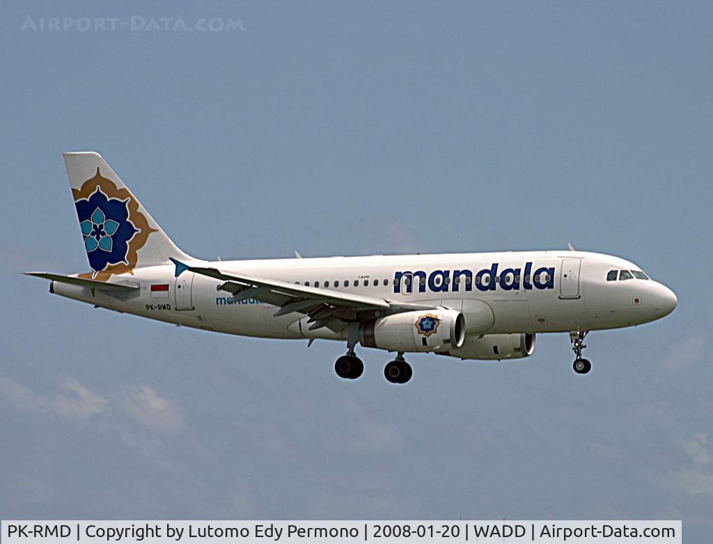 PK-RMD, 2007 Airbus A319-132 C/N 3252, Final RW 27 at WADD