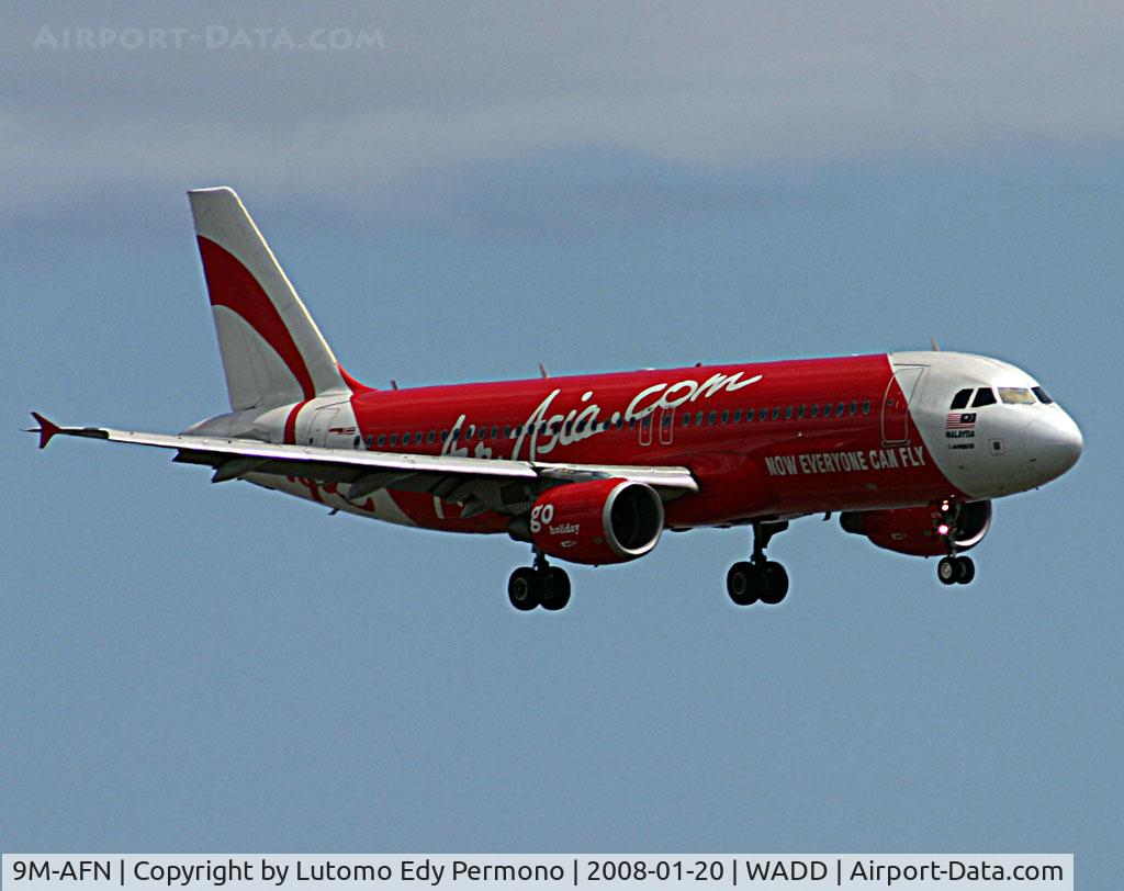9M-AFN, 2006 Airbus A320-214 C/N 2956, Final RW 27 at DPS