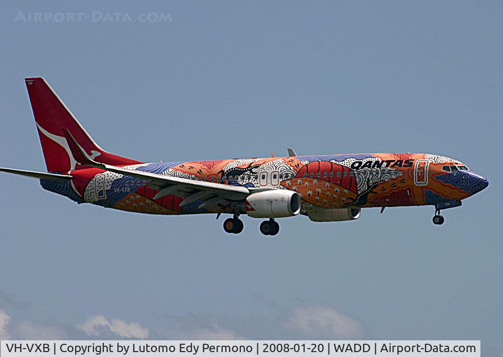 VH-VXB, 2001 Boeing 737-838 C/N 30101, The Aborigin style livery