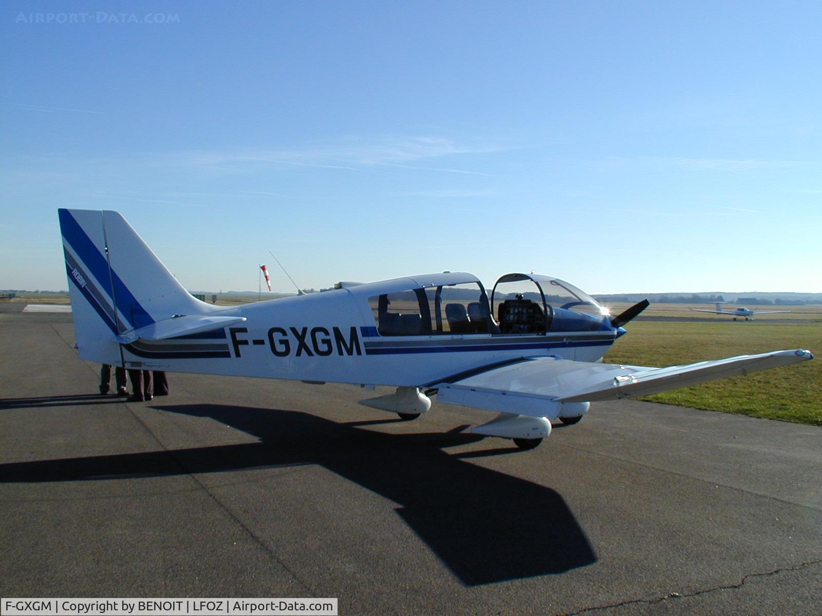 F-GXGM, 2001 Robin DR-400-160 Chevalier C/N 2522, DR 400-160