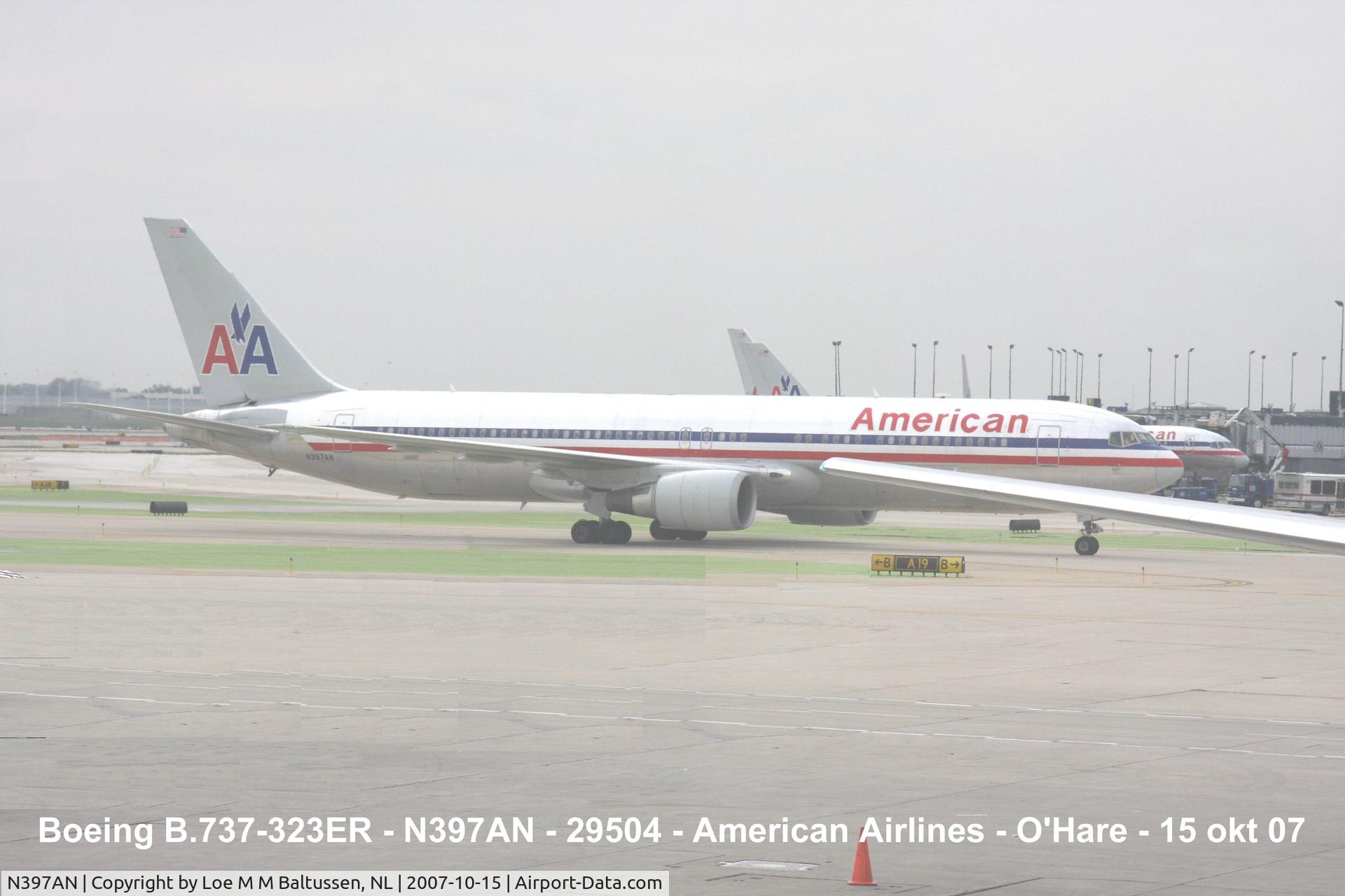 N397AN, 1999 Boeing 767-323/ER C/N 29604, Therminal-2 Chicago O'Hare Int'l